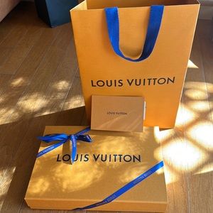 LV magnetic closure box